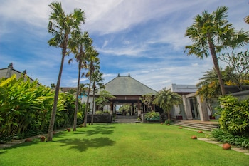 s18 bali villas