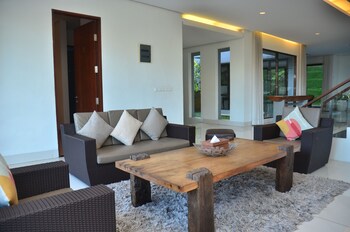 permai 7a villa 4 bedroom with a private pool