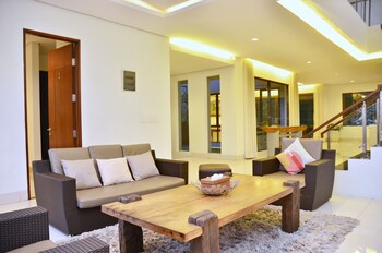 permai 7a villa 4 bedroom with a private pool