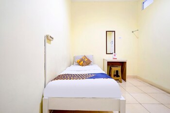 radio backpacker guesthouse