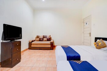 radio backpacker guesthouse