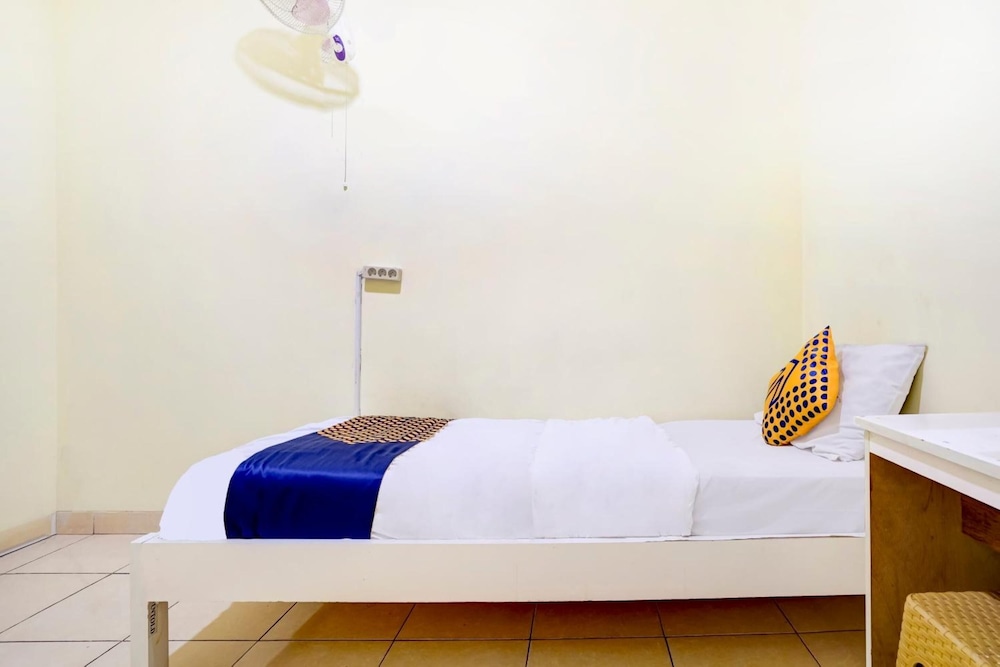 radio backpacker guesthouse