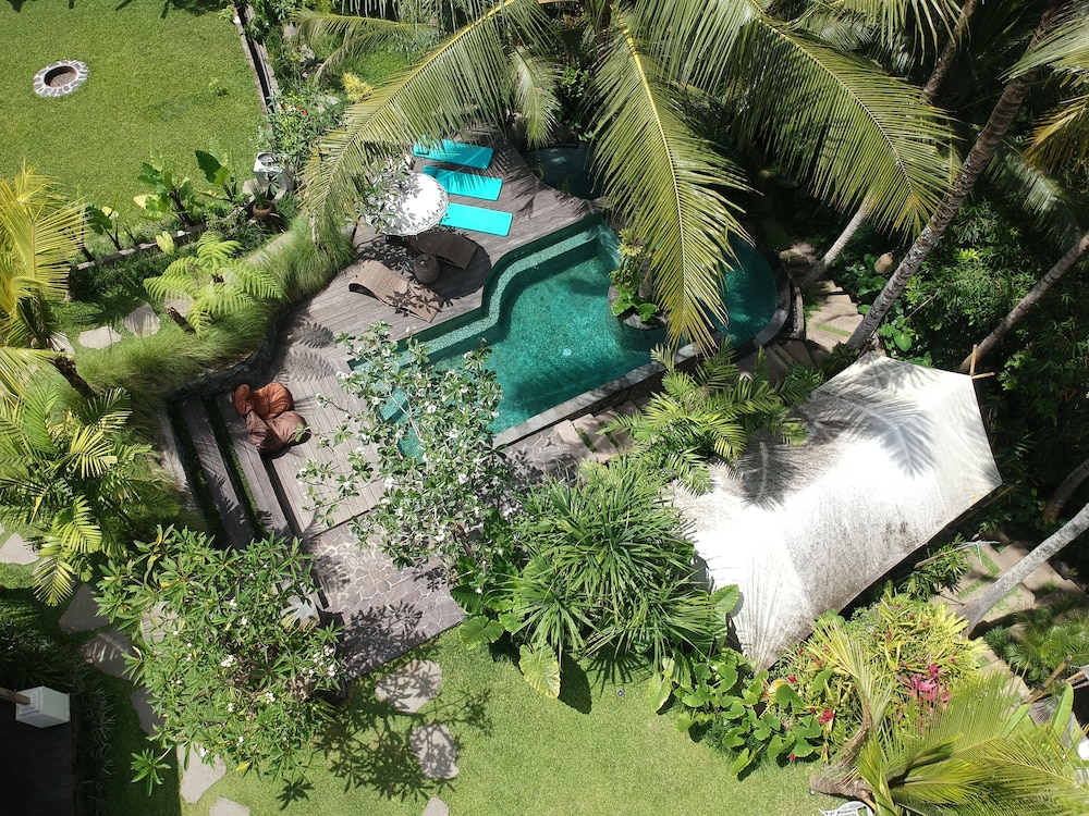 ubud tropical hostel