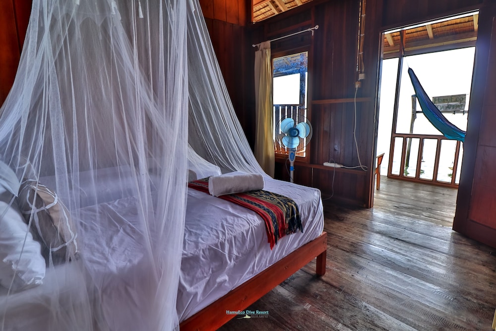 hamueco dive resort raja ampat