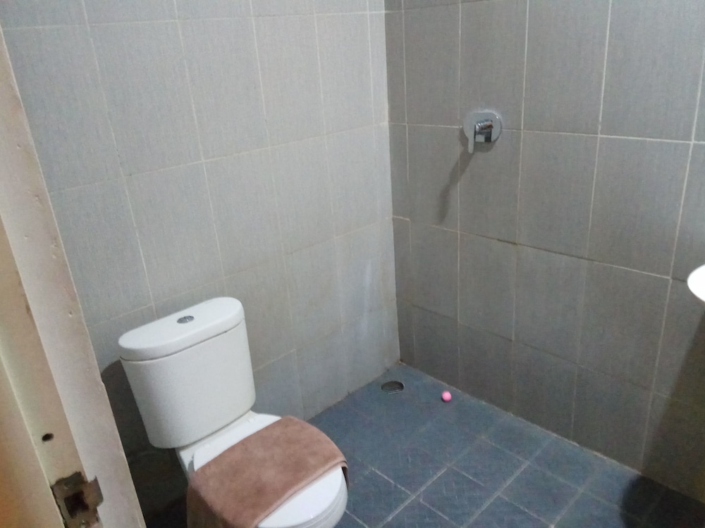 grand dian hotel slawi