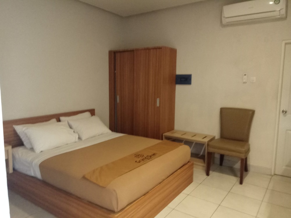 grand dian hotel slawi