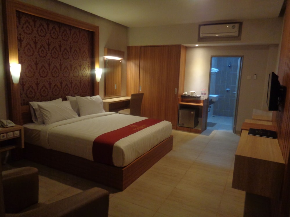grand dian hotel slawi