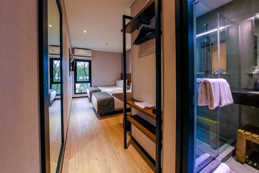 meridian adventure marina club and resort