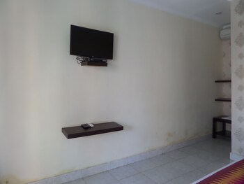 semaya one beach guesthouse