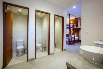 pudak sari unizou hostel