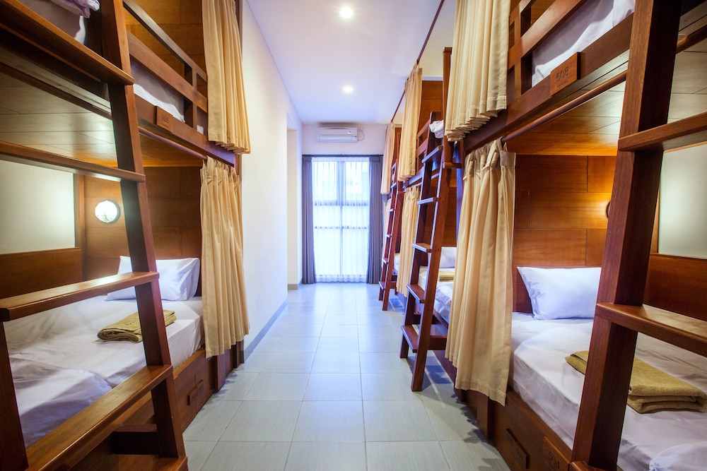 pudak sari unizou hostel