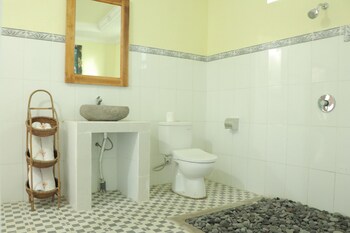 doni house and villa