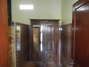 doni house and villa