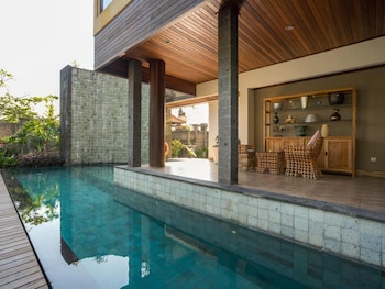 sarin ubud suites by pramana villas