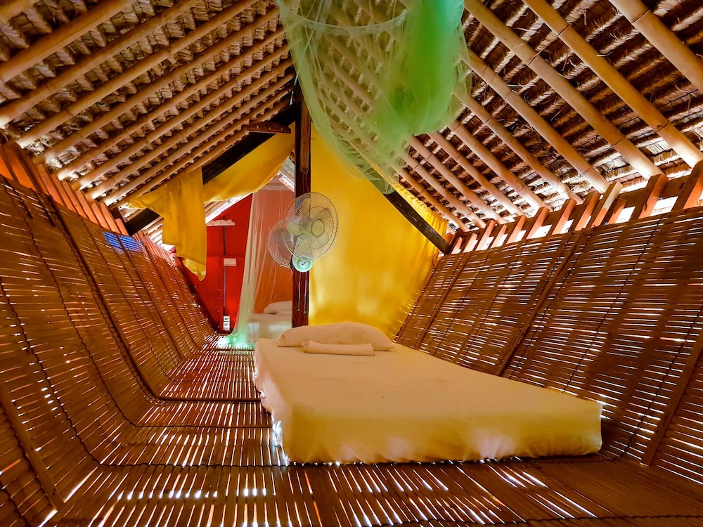 the rabbit tree hostel