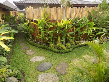 candy villa by pramana villas