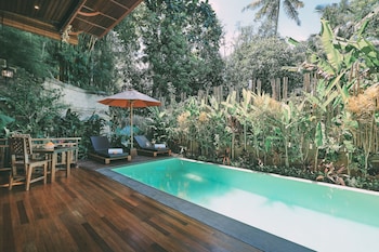 candy villa by pramana villas