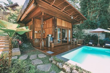 candy villa by pramana villas