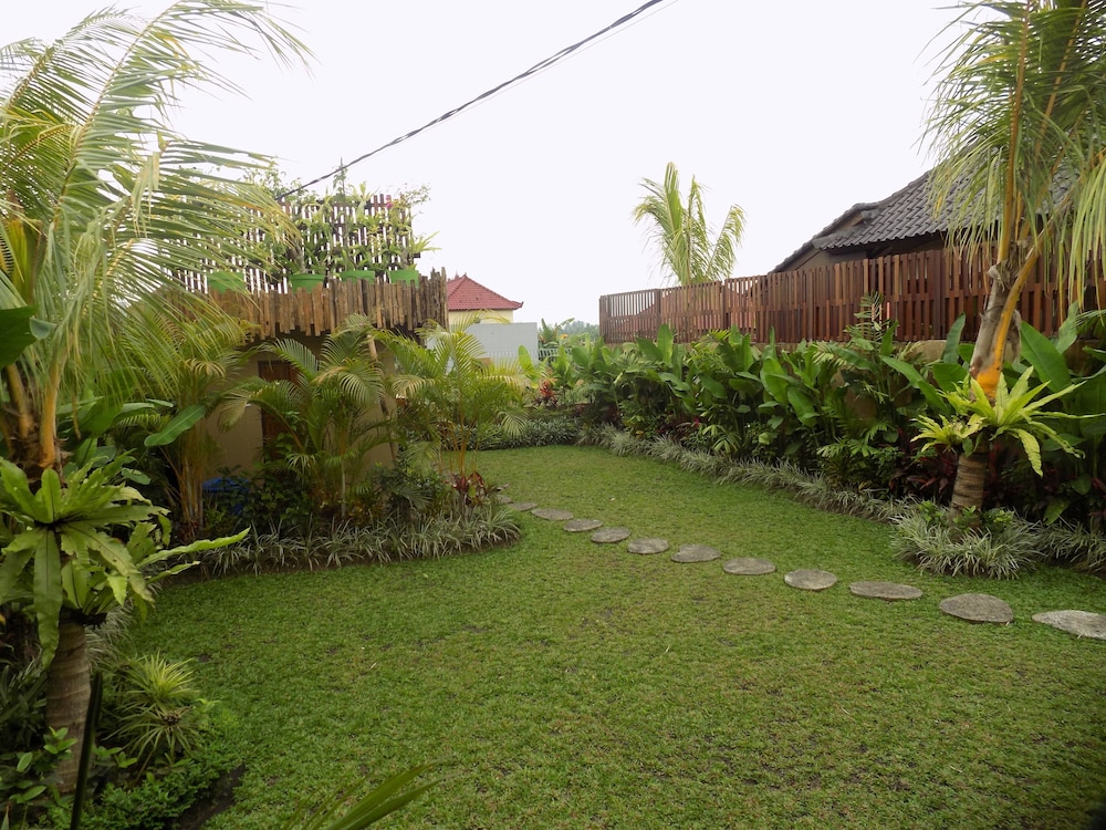 candy villa by pramana villas