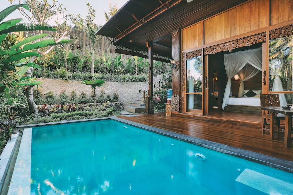 candy villa by pramana villas