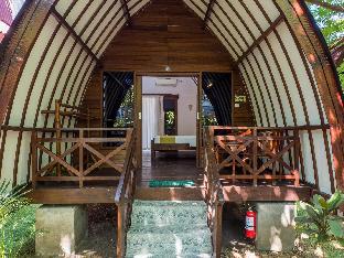 gili turtle beach resort