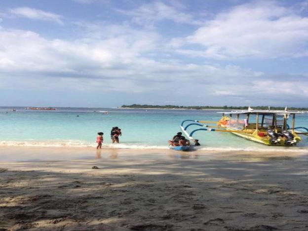 gili turtle beach resort