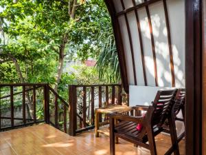 gili turtle beach resort