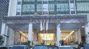 pyramid suites