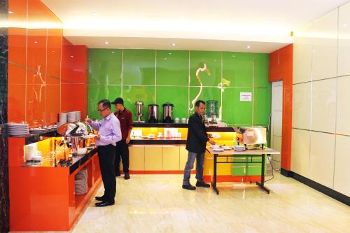 maleosan inn manado