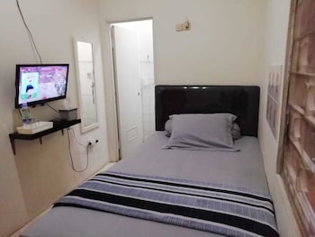 gio guesthouse bogor