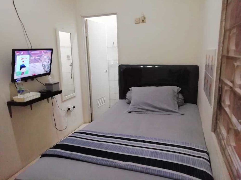 gio guesthouse bogor