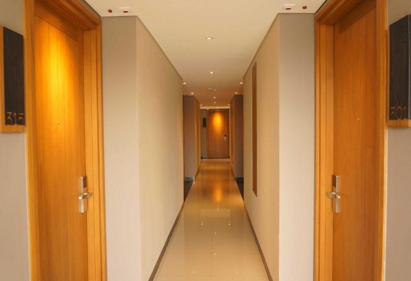 Hay Hotel Bandung,Jl. Trunojoyo No. 19 Bandung,3 star