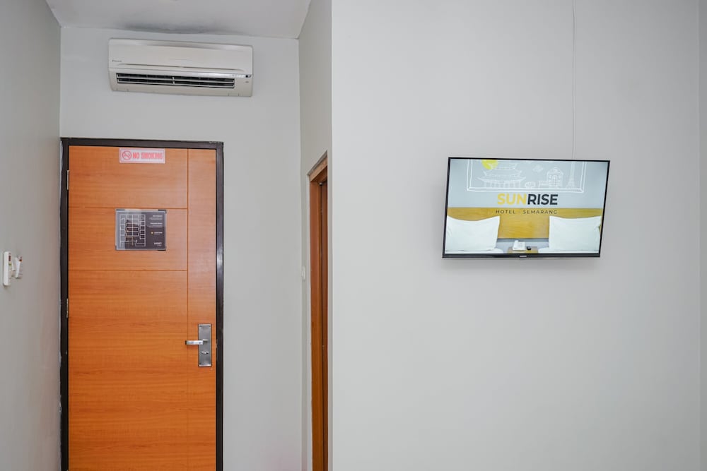 sunrise hotel semarang