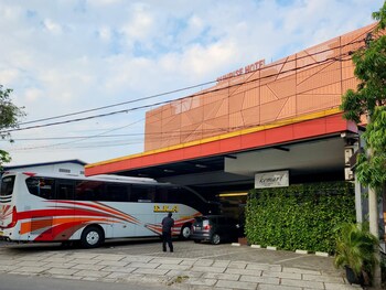 sunrise hotel semarang
