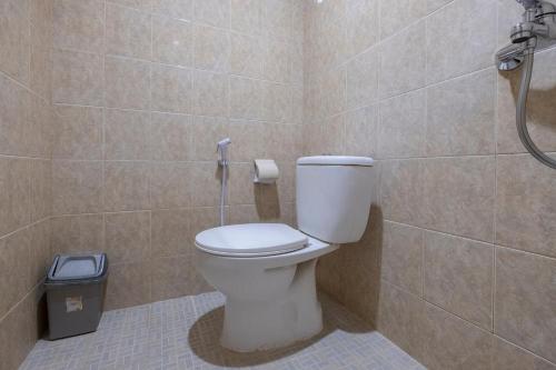 spot on 2214 wisma jampea