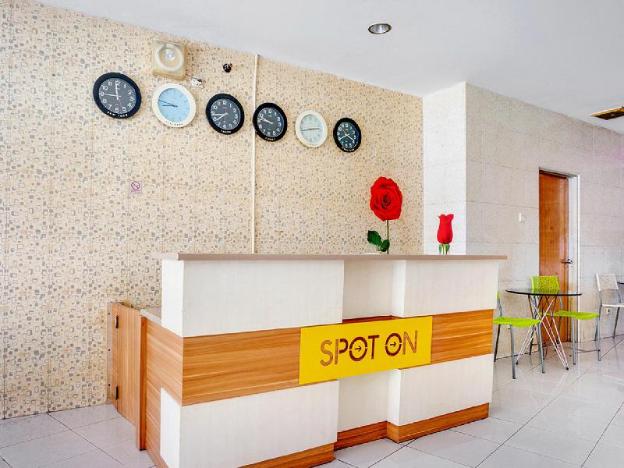 spot on 2214 wisma jampea