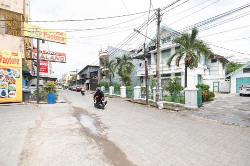 spot on 2214 wisma jampea