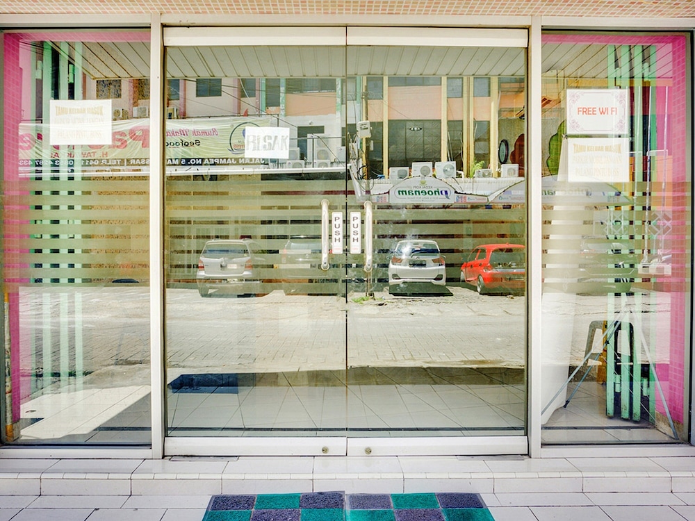 spot on 2214 wisma jampea