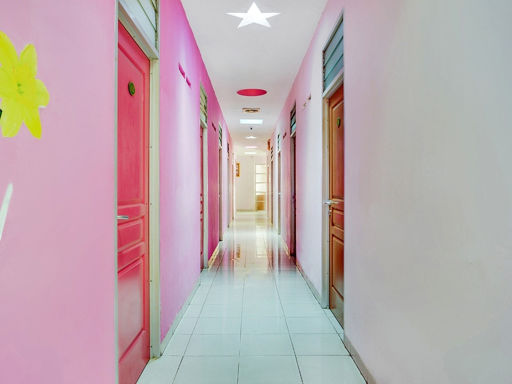 spot on 2214 wisma jampea