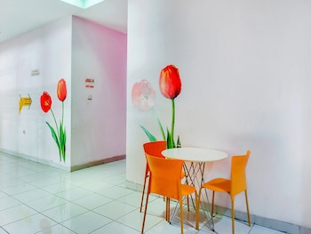 spot on 2214 wisma jampea