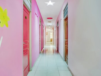 spot on 2214 wisma jampea