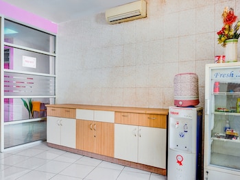 spot on 2214 wisma jampea