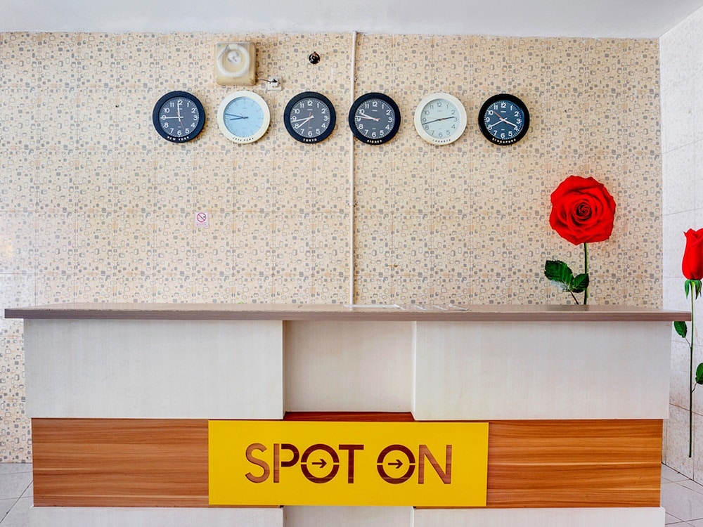 spot on 2214 wisma jampea