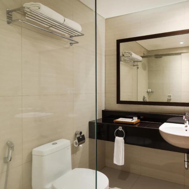 best western kindai hotel