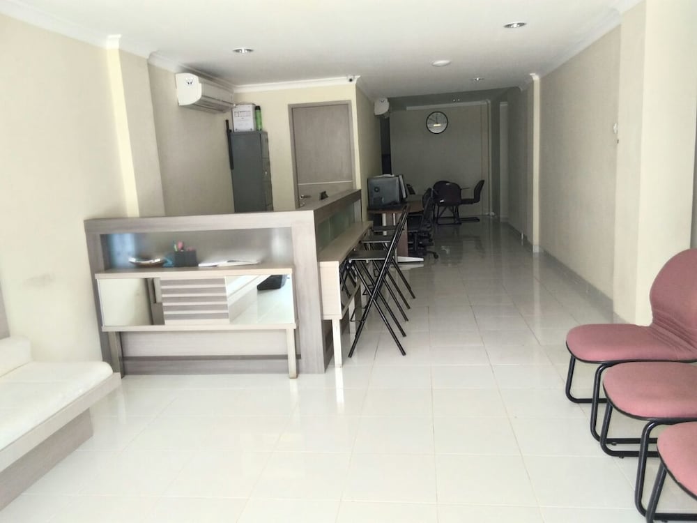 ethan hotel cilincing plaza