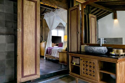 pramana watu kurung resort