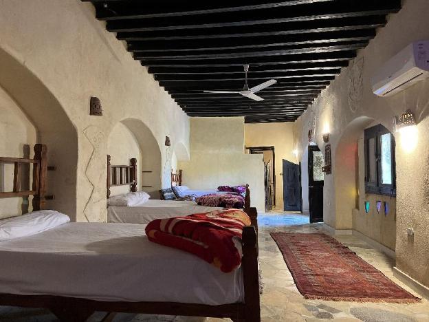 zad elmosafer guest house