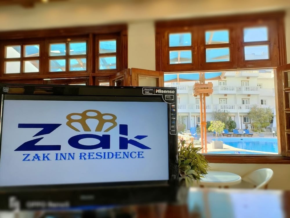 zak inn