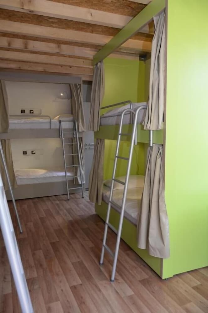 hostel antique