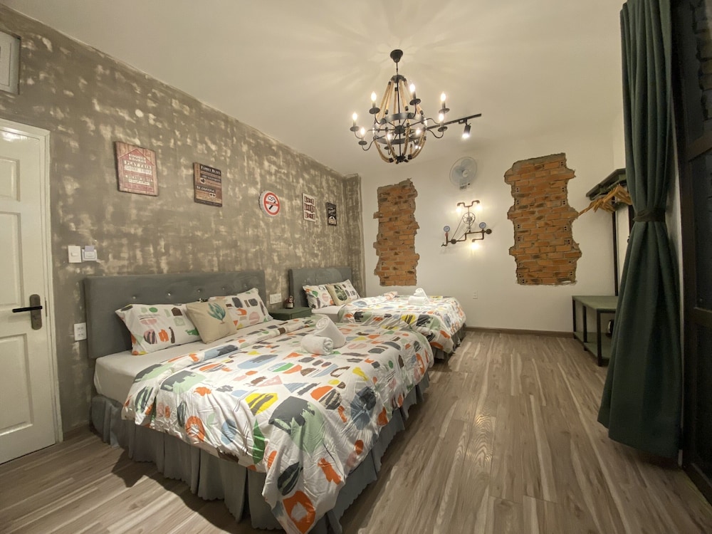 lucas inn